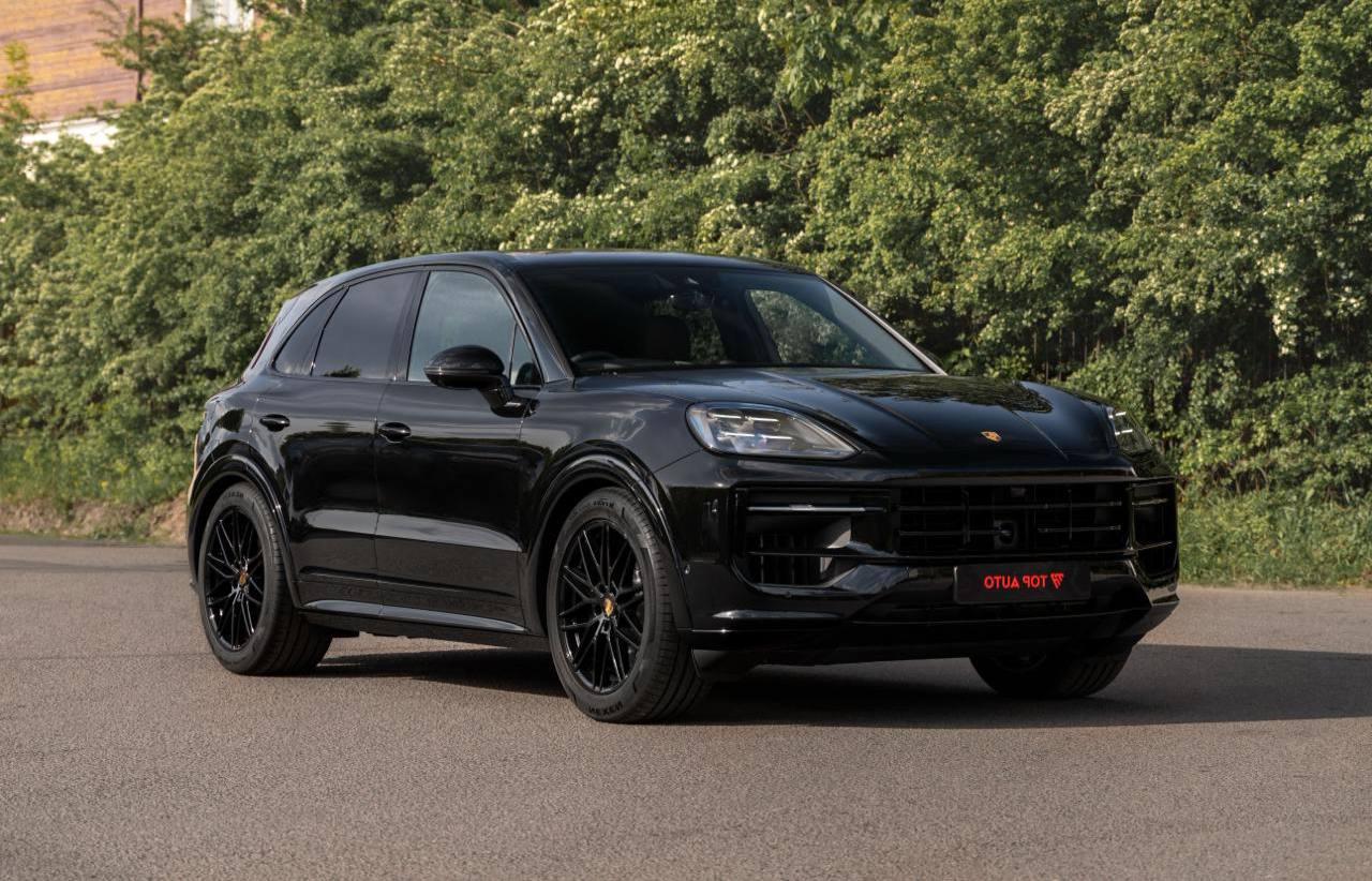 Porsche Cayenne S 4.0 AT 2024 — фото 1 из 2